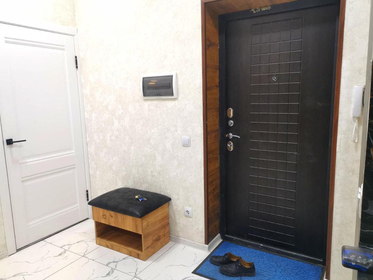 Central Apartment Bishkek Esterno foto