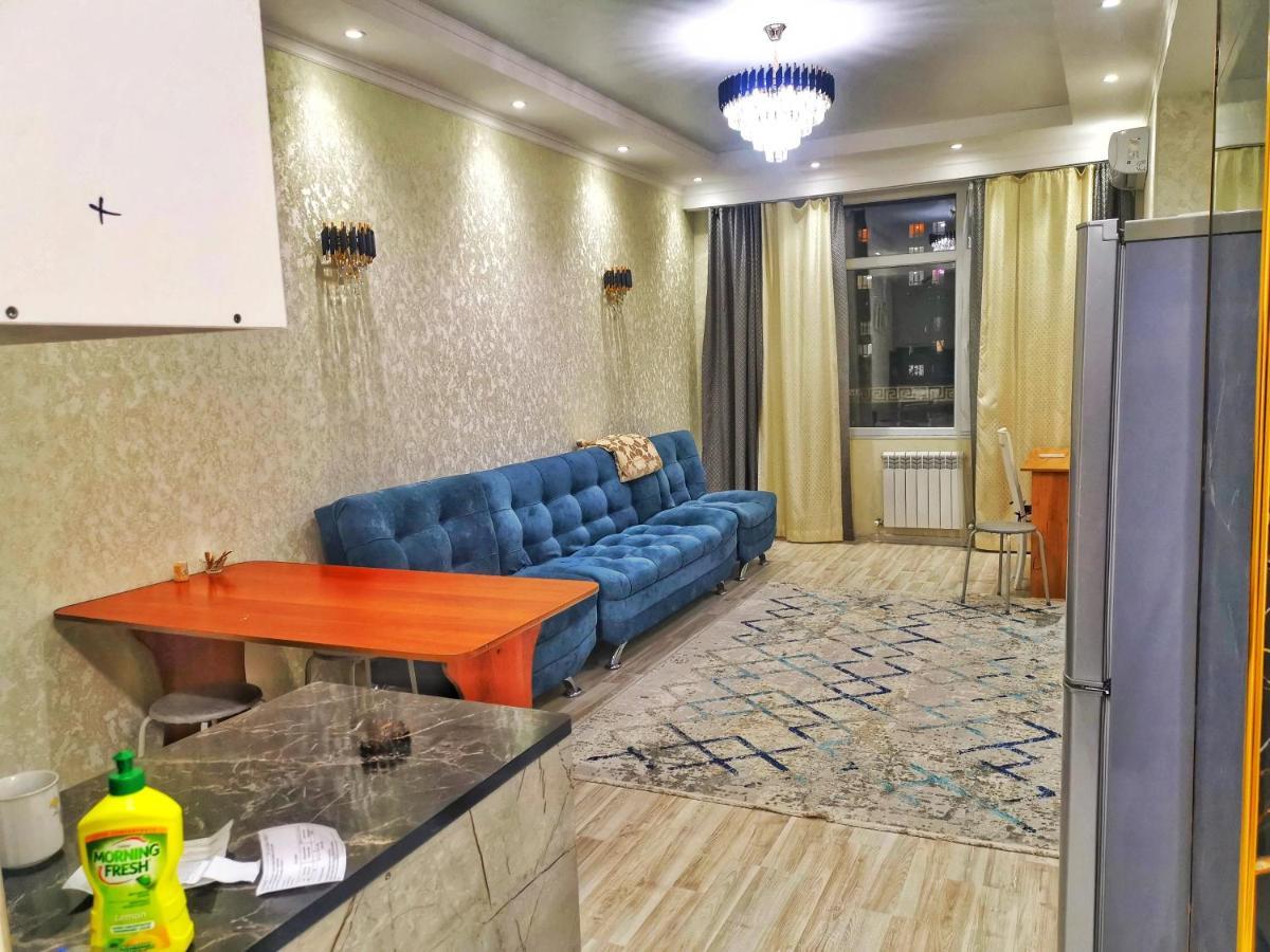 Central Apartment Bishkek Esterno foto