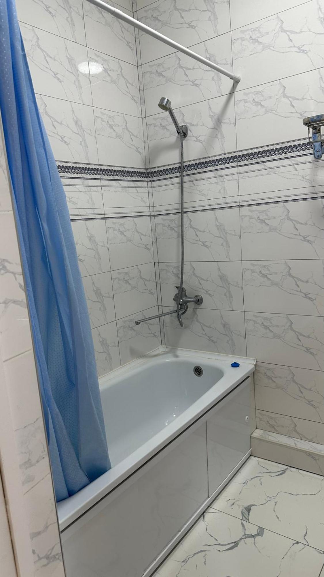 Central Apartment Bishkek Esterno foto